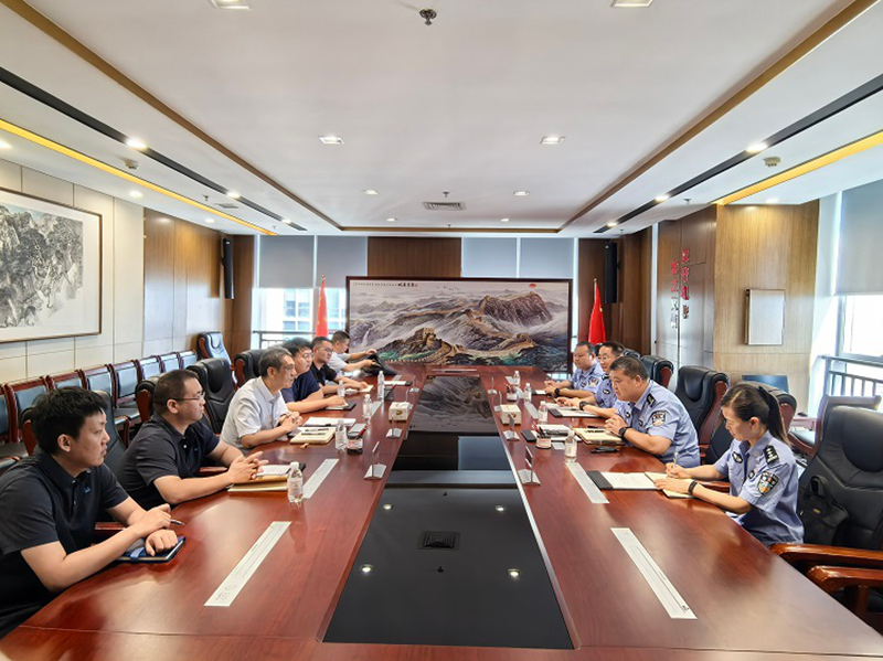 治安支隊組織召開部分 重點企業(yè)內保工作座談會.jpg